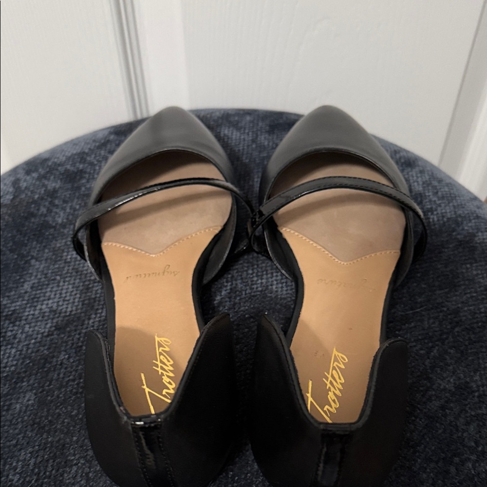 Trotters Emory Flats Size 8.5 - Picture 4 of 5